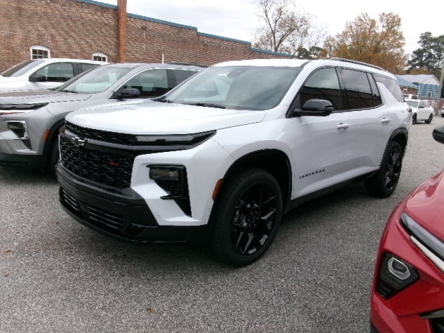 2026 Chevrolet Traverse — side profile view