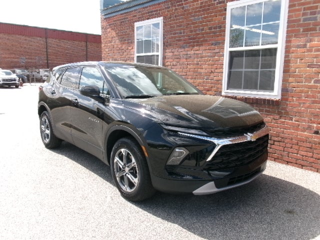 2025 Chevrolet Blazer 2LT in Black — front three-quarter view